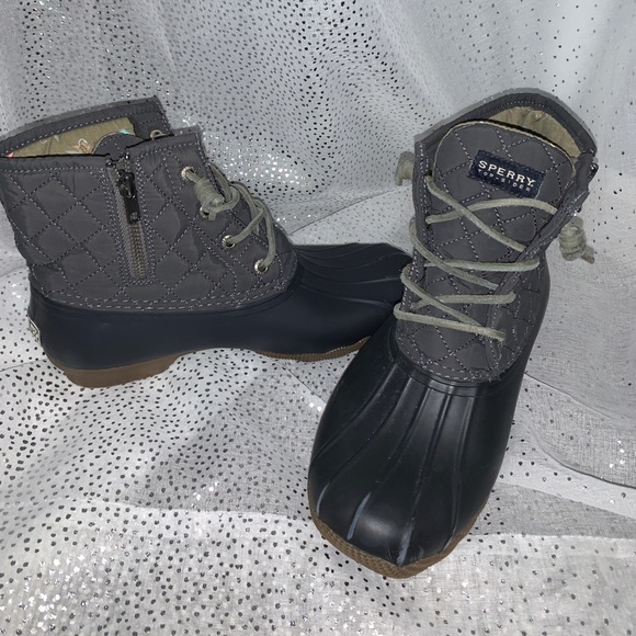 women's saltwater quilted duck boot grey